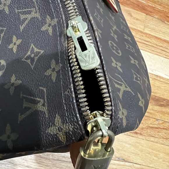 AUTHENTIC LV KEEPALL 55 - Picture 6 of 12